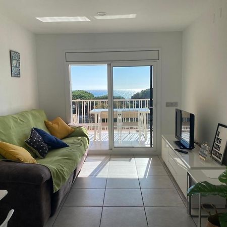 Apartamento Frente Al Mar Con Piscina Мальграт-де-Мар Экстерьер фото